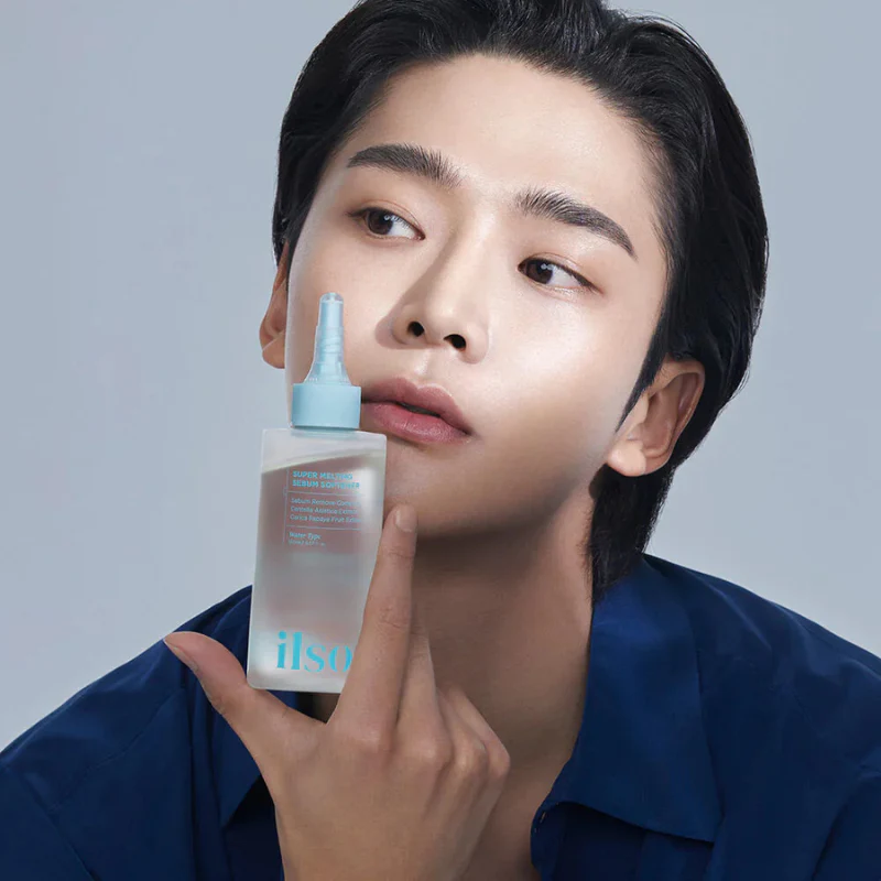 ilso Super Melting Sebum Softener bottle held next to clear skin